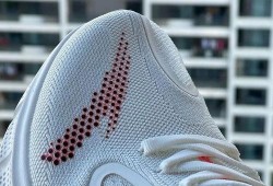 安踏最新跑鞋爆料,科技升级，领跑未来跑鞋潮流